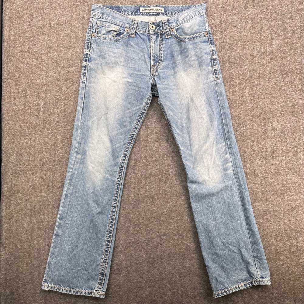 Express Kingston Classic Fit Boot Cut Mens Light Wash Jeans 33 Distressed